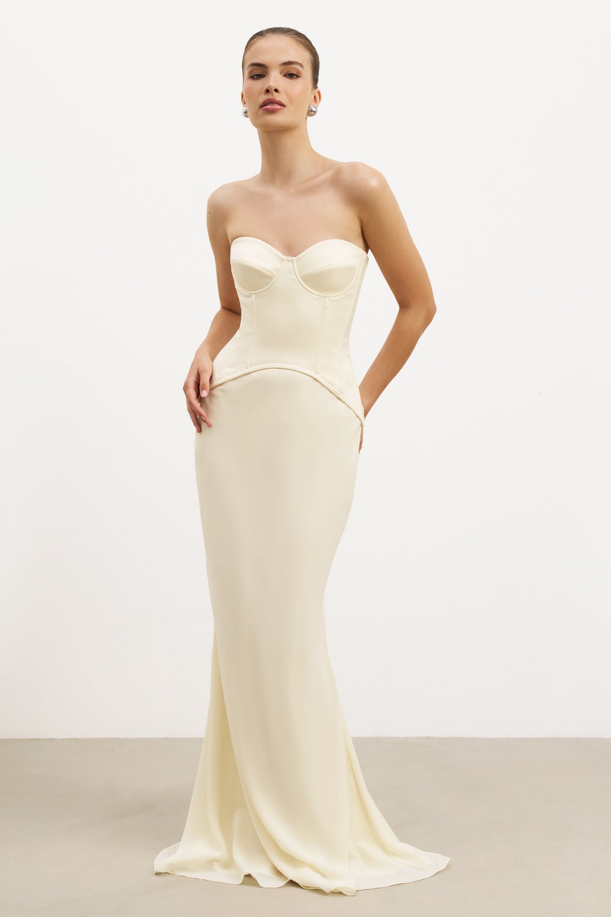 The Sweetheart Neckline Gown