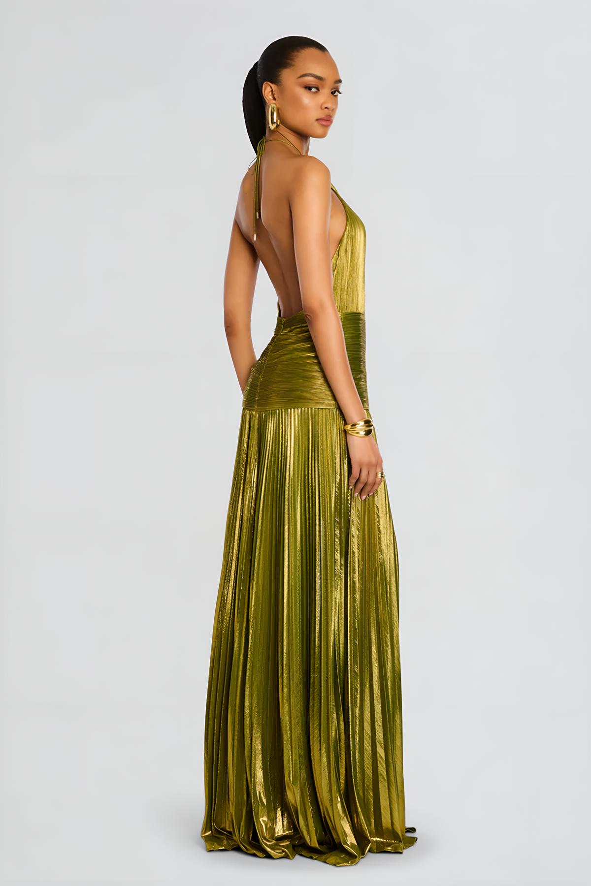 The Elara Maxi